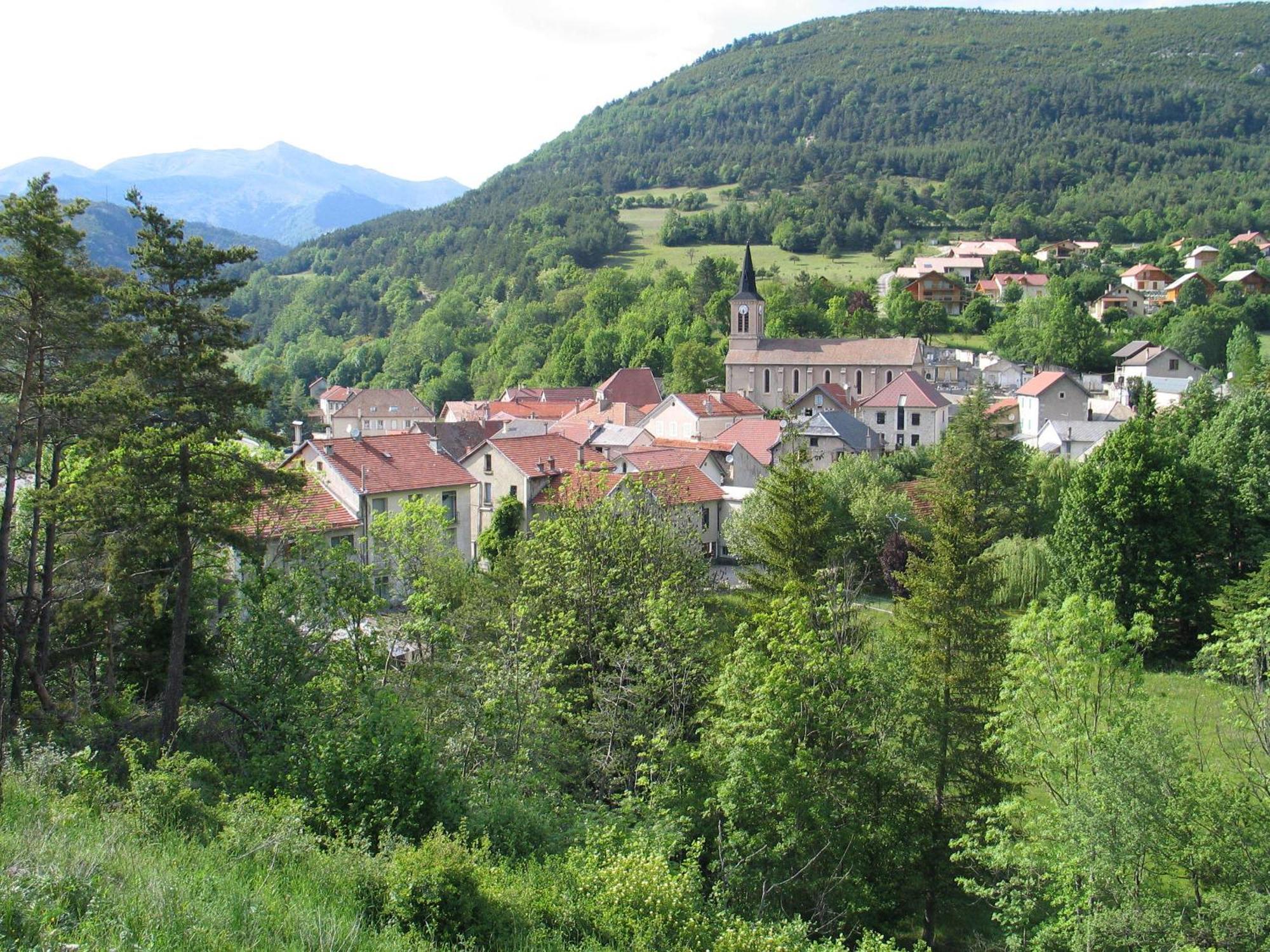 Hotel Restaurant Les Alpins Saint-Julien-en-Beauchêne Dış mekan fotoğraf