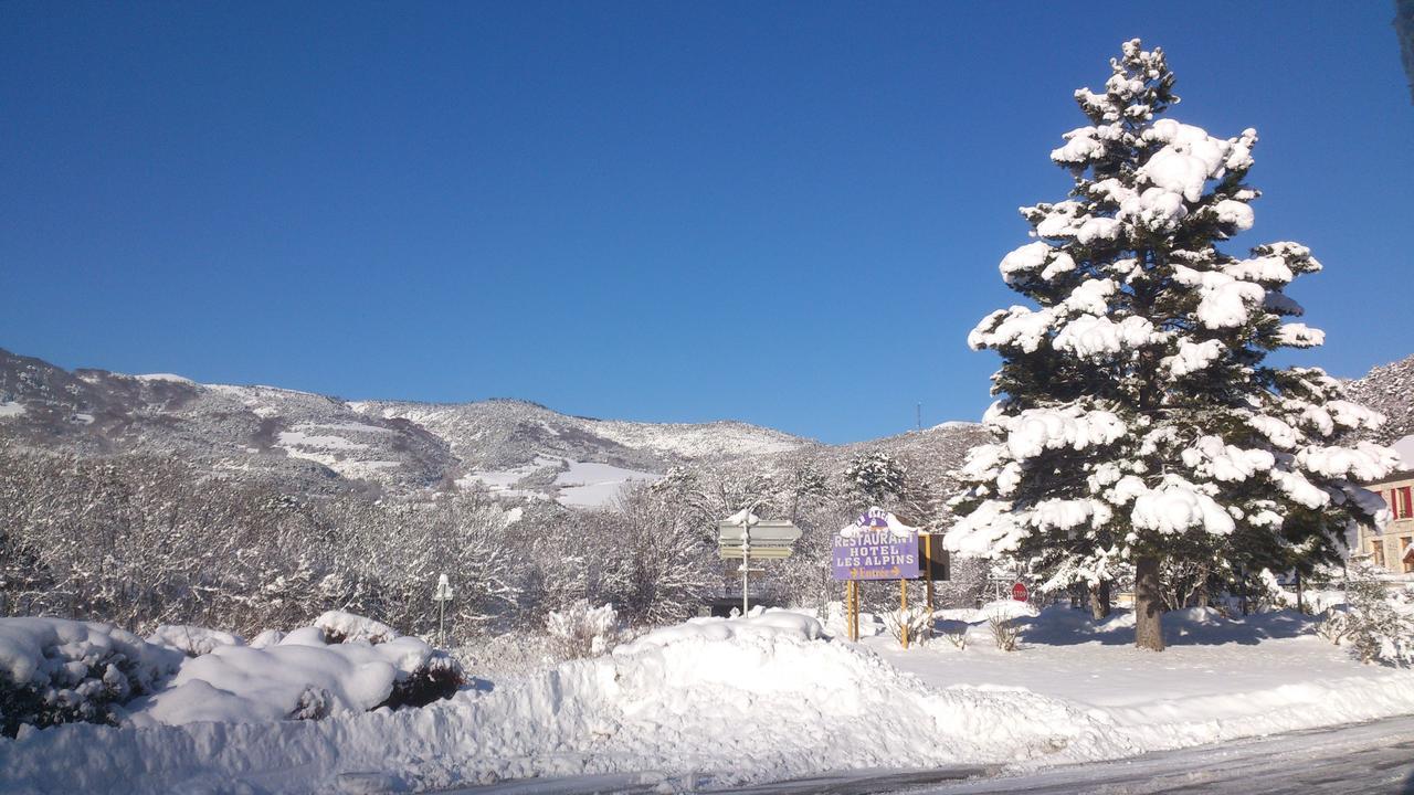 Hotel Restaurant Les Alpins Saint-Julien-en-Beauchêne Dış mekan fotoğraf